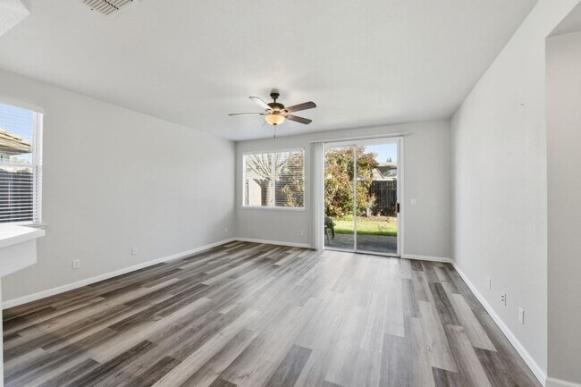 Building Photo - 357 Hatton Ct