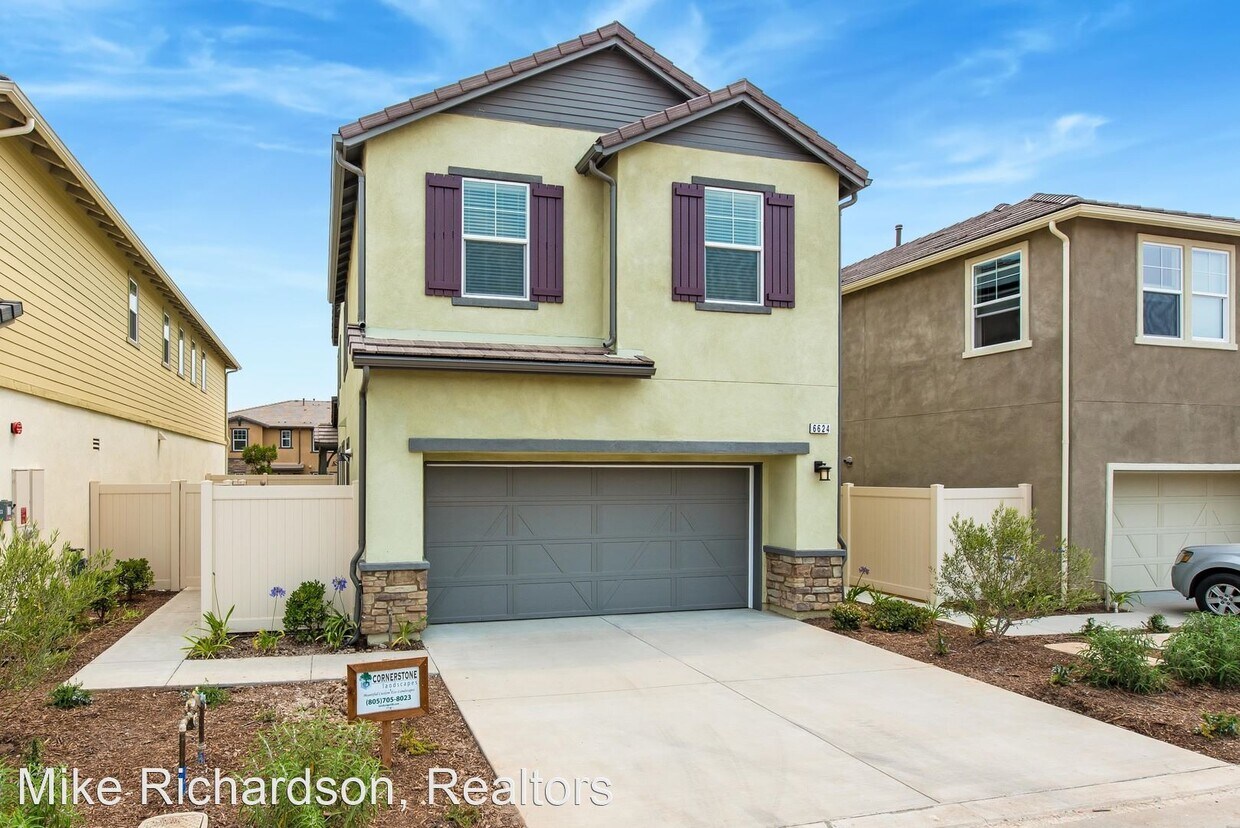 Primary Photo - 4 br, 2.5 bath House - 6624 Calle Koral