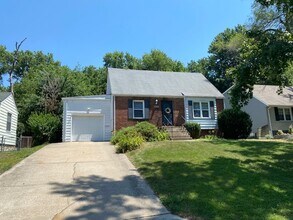 Building Photo - 8839 Maiden Ln