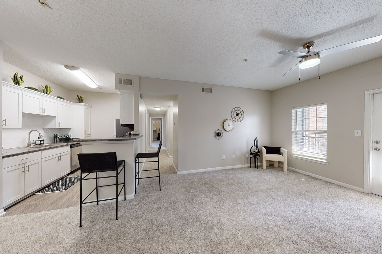 Photo - 12th and James Luxury Apartments