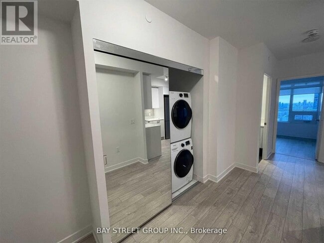 Photo du bâtiment - 195 Redpath Ave