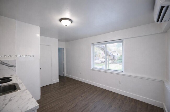 Building Photo - 5305 Biscayne Blvd