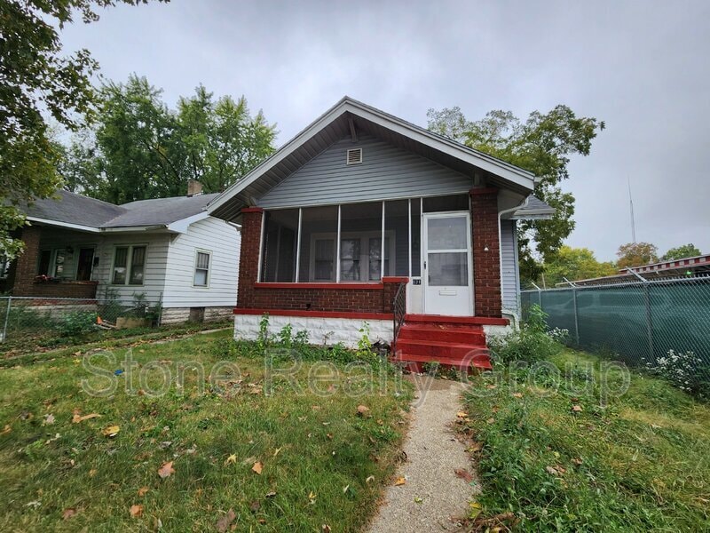 Foto principal - 821 S 10th St