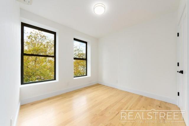 Primary Photo - 2 bedroom in BROOKLYN NY 11205