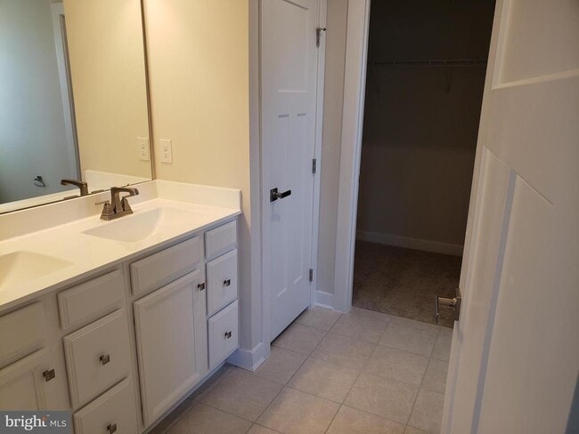 Building Photo - 25318 Tannin Cir