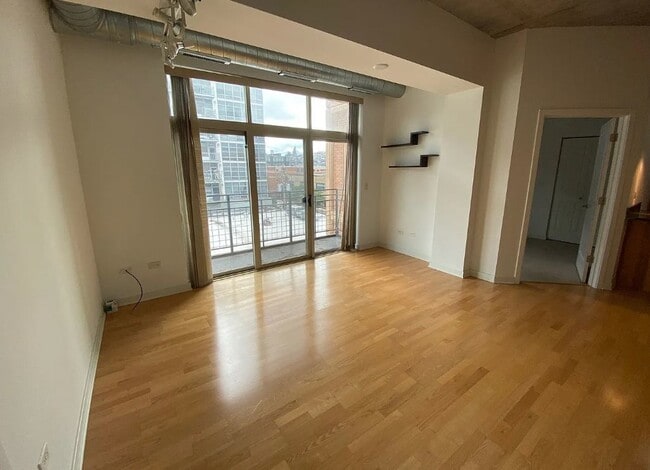 Foto del edificio - 1228 W Monroe St