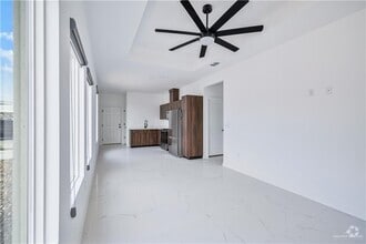 Building Photo - 5320 Vision St