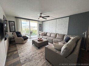 Building Photo - 1009 N Ocean Blvd