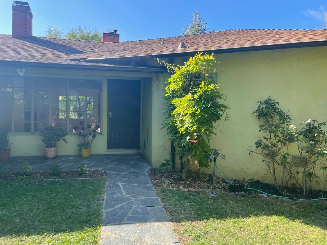 Primary Photo - 5809 Patton St