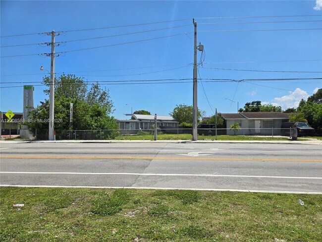 Foto del edificio - 11800 SW 216th St