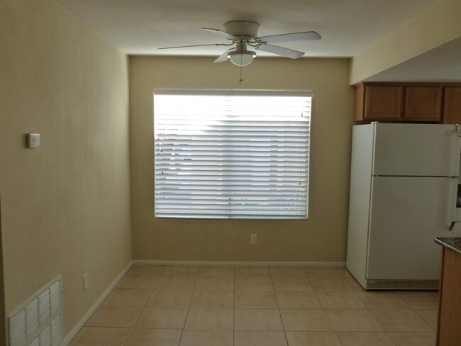 Building Photo - 7200 Pirates Cove Rd