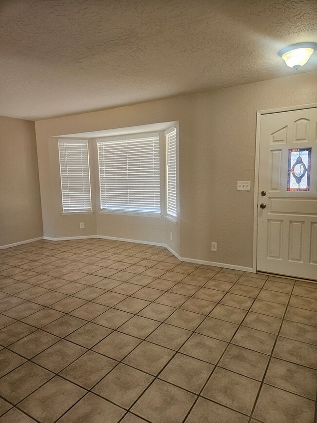 Foto del edificio - DESIRABLE MESA AREA HOME FOR RENT!