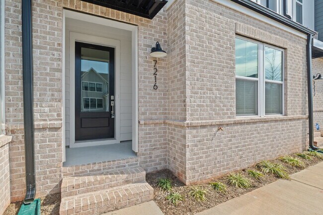 Building Photo - New Construction 3-Story Condo in River District