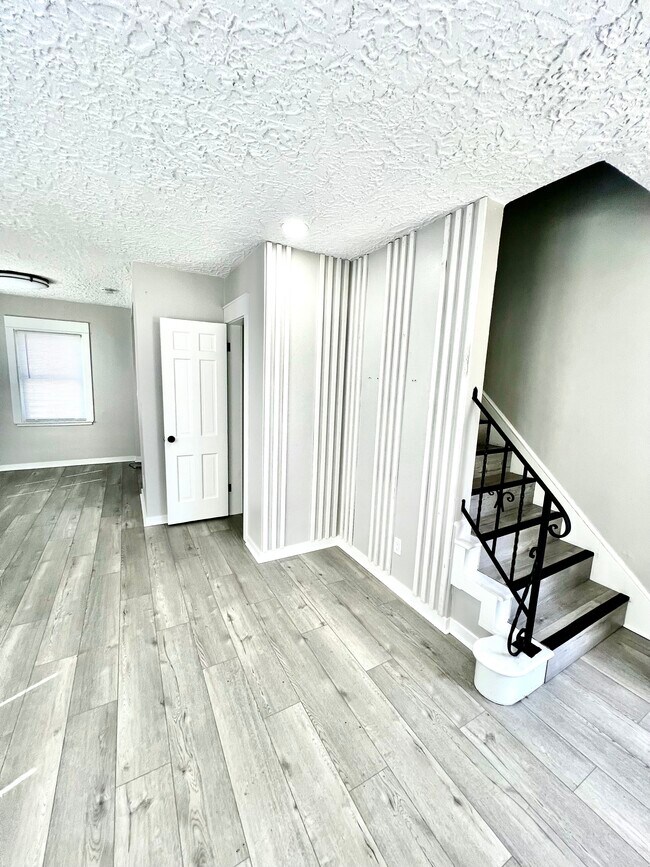 Foto del edificio - 1008 Kingman Cir