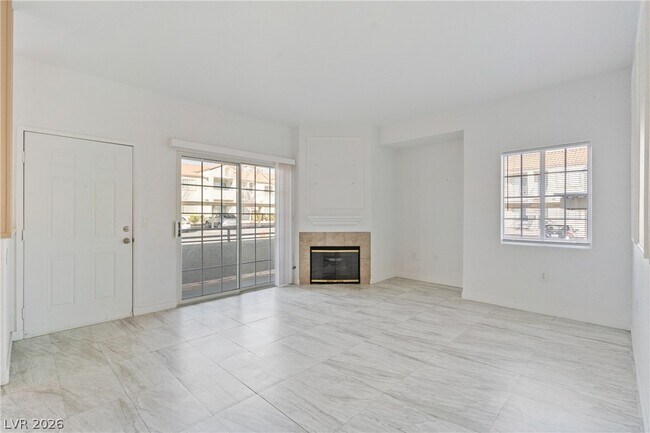 Foto del edificio - 3318 N Decatur Blvd