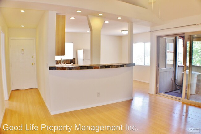 Building Photo - 2 br, 1.5 bath House - 5543 Adobe Falls Rd...