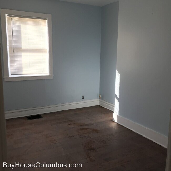 Building Photo - 3 br, 2 bath House - 2798 E 5th Ave