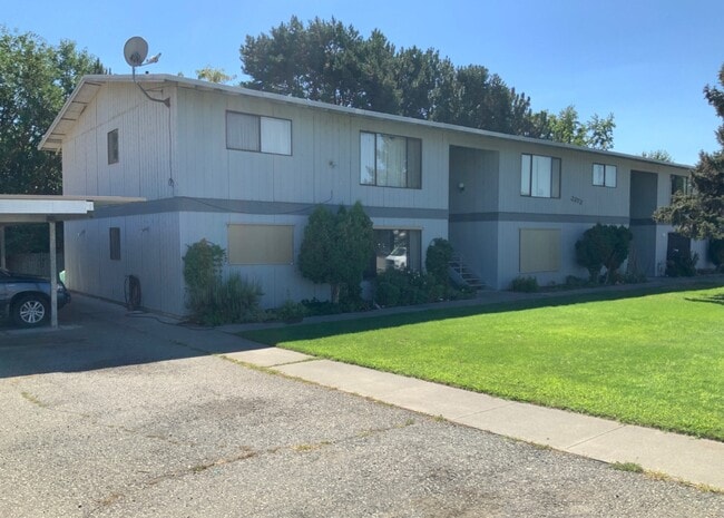 Building Photo - 2360 Hood Ave