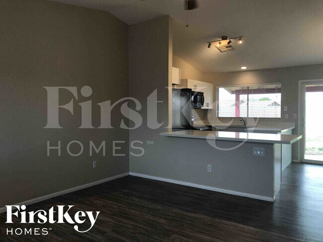 Foto del edificio - 1444 N Ananea