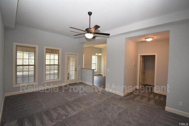 Building Photo - 333 Bear Oak Dr