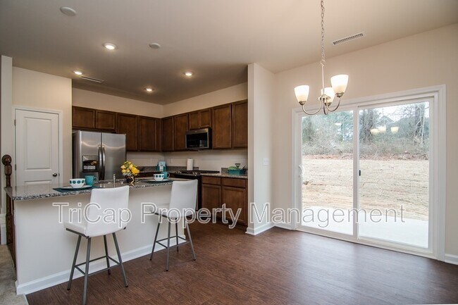 Building Photo - 343 White Oak Ridge Dr