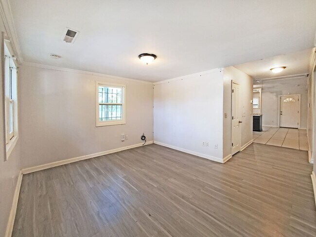 Foto del edificio - 65 Meldon Ave SE