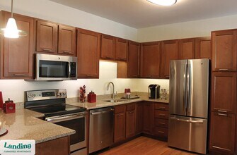 Building Photo - 33 New Scotland Ave