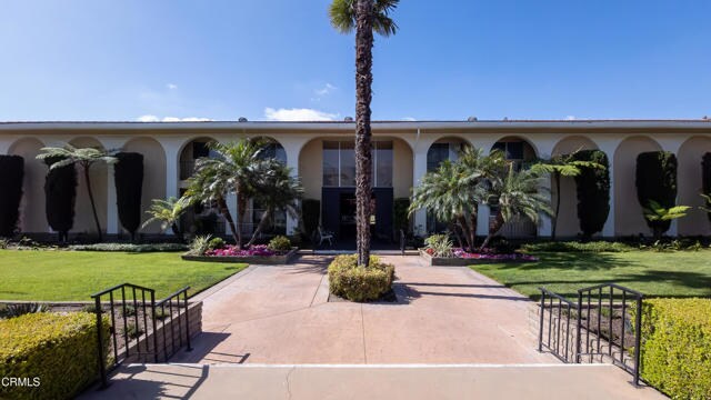 Foto principal - 630 W Huntington Dr