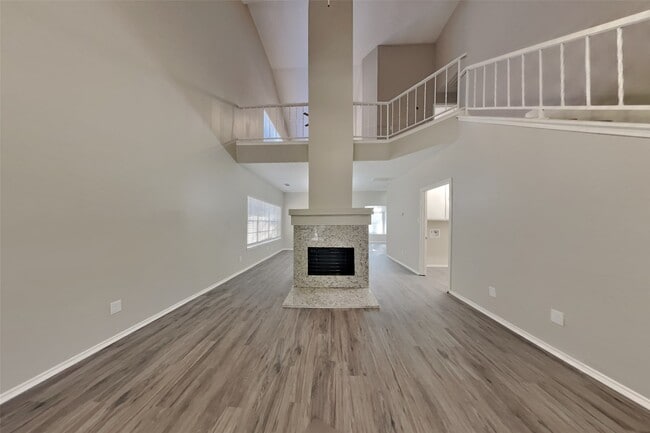 Building Photo - 4327 Palmer Plantation Dr