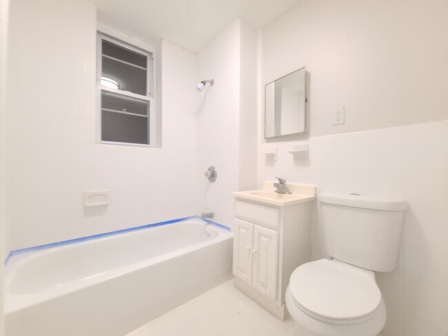 Foto del edificio - 5109 Hudson Ave