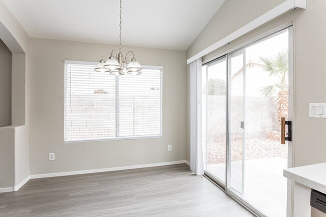 Building Photo - 6102 Giant Forest Ln