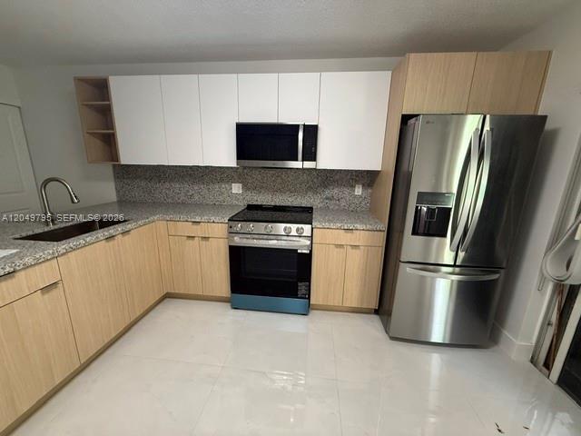 Foto del edificio - 3518 W 80th St