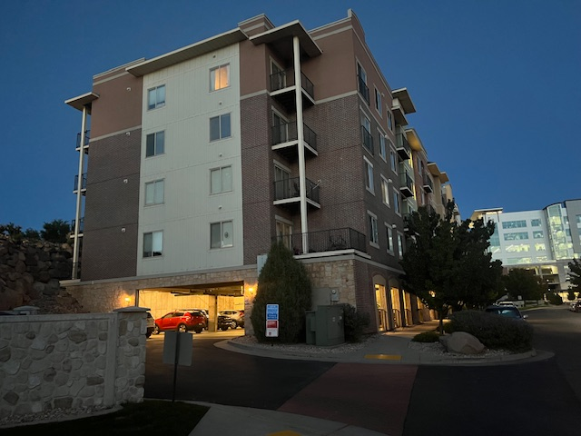 Building Photo - 175 Albion Village Way