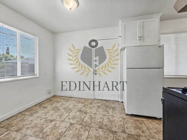 Foto del edificio - 1916 E Hunter Ave
