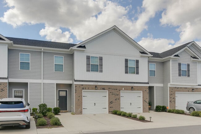 Foto del edificio - 2416 Trafton Pl