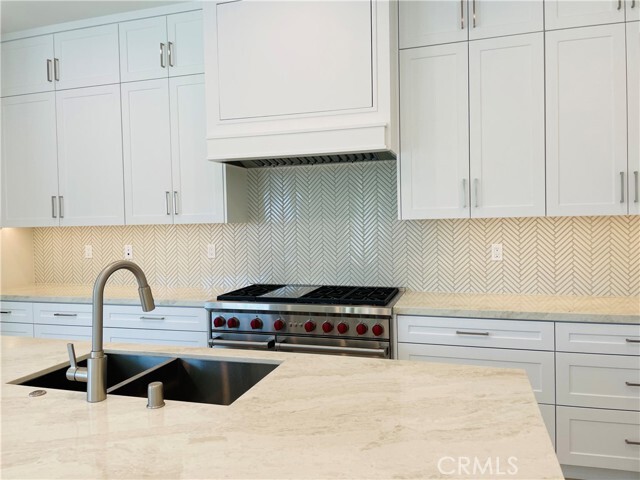 Building Photo - 120 Sunnyslope