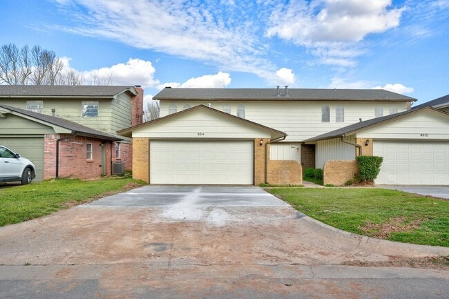 3 bedroom 2.5 bath - NW Highway and Rockwell - 3 bedroom 2.5 bath - NW Highway and Rockwell House