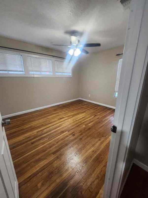 Building Photo - 202 Las Palmas Dr