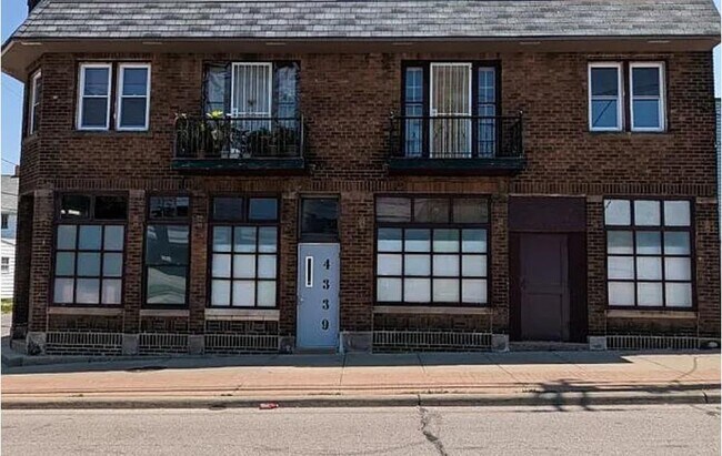 Building Photo - 4339 State Rd