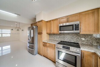 Building Photo - 2600 S Ocean Dr