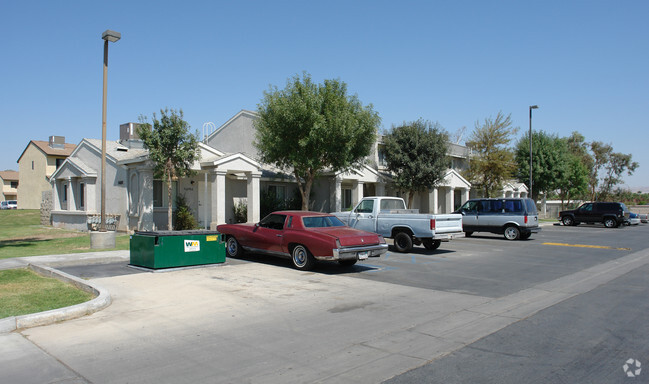 Building Photo - Thermal Apartments