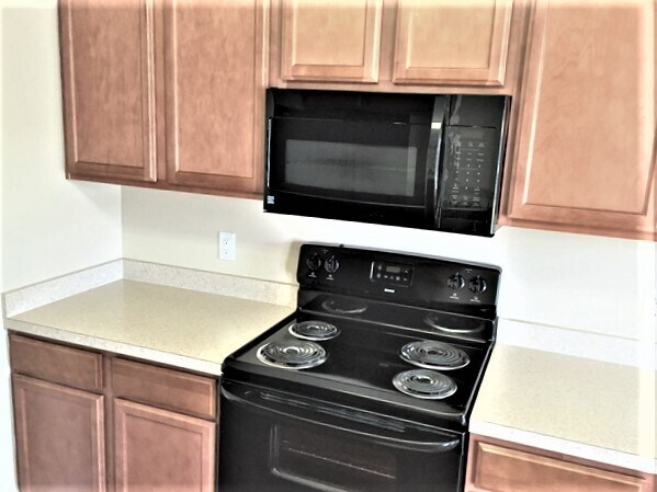 Building Photo - 8 Sandy Point Way