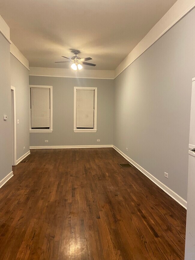 Living space - 5025 W 29th Plz