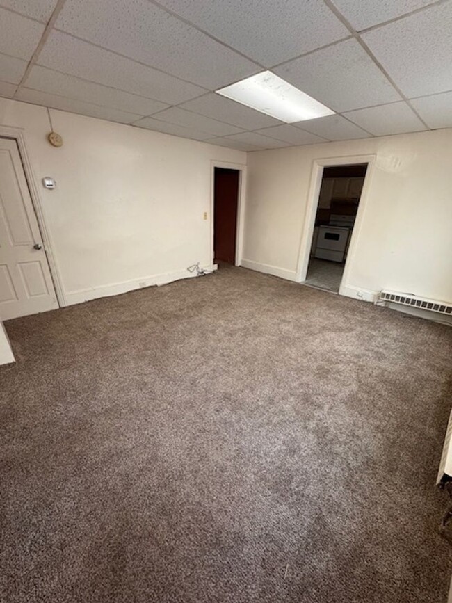 Building Photo - Charming 3/1 House in Williamsport, Rent n...