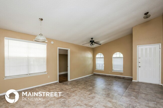 Foto del edificio - 4705 Crestmont Ct