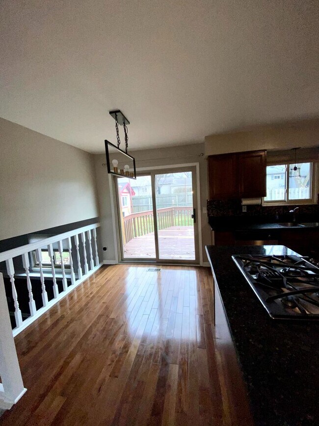 Foto del edificio - 3 Bedroom 1 Bath home - Quiet Area - Video...