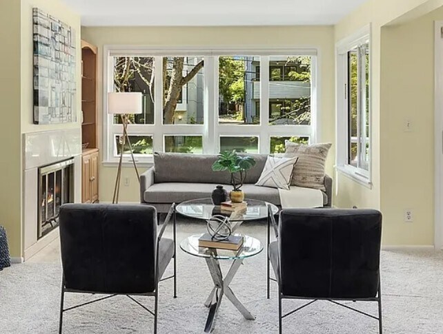 Foto del edificio - 6300 Sand Point Way NE