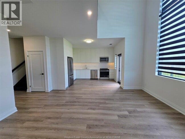 Building Photo - 4300 Laurier Pkwy