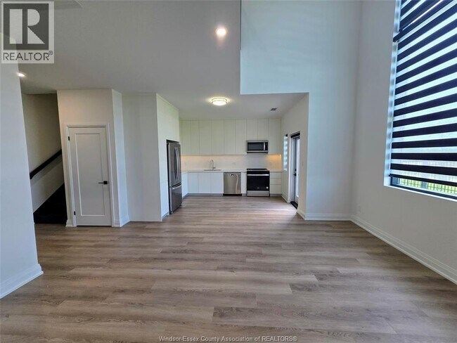 Photo du bâtiment - 4300 Laurier Pkwy