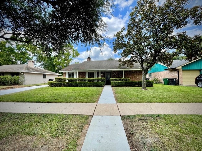 Building Photo - 12622 Westleigh Dr